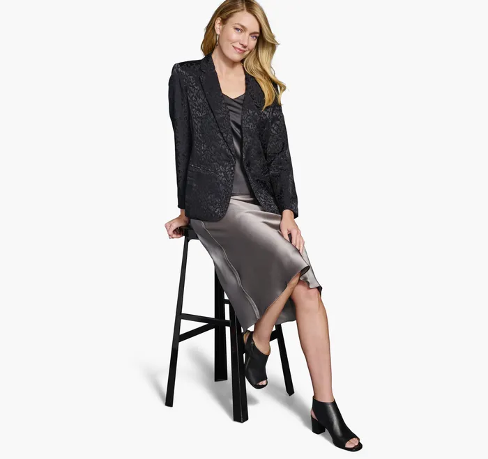 Apparel and Accessories Johnston and Murphy Women Animal Jacquard Blazer Black