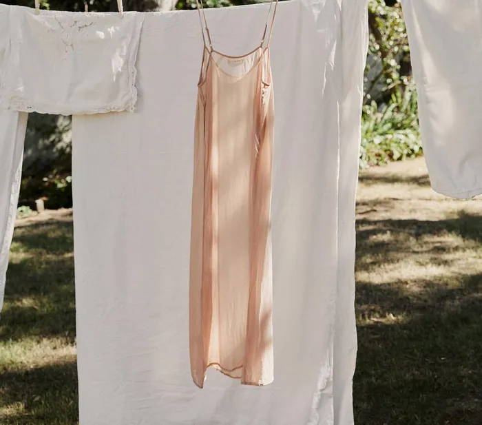 DEN Long Scoop Neck Slip Conch Women Slips DEN Long Scoop Neck Slip Conch Women Slips
