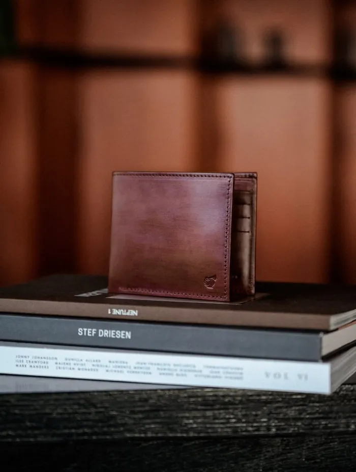 Jersey Mahogany Men Bobbies Small Leather Goods