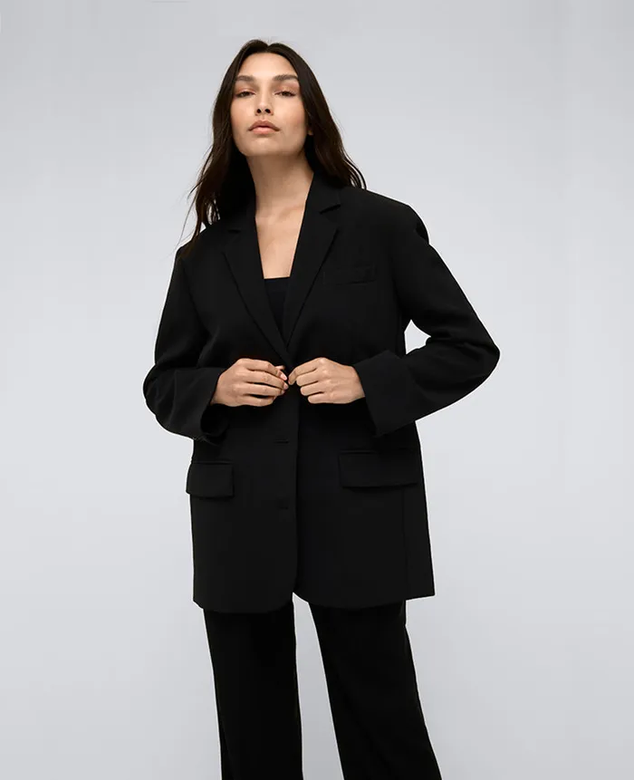 Kenneth Cole Blazers and Jackets Women Vision Twill Three Button Boyfriend Blazer Black Kenneth Cole Blazers and Jackets Women Vision Twill Three Button Boyfriend Blazer Black