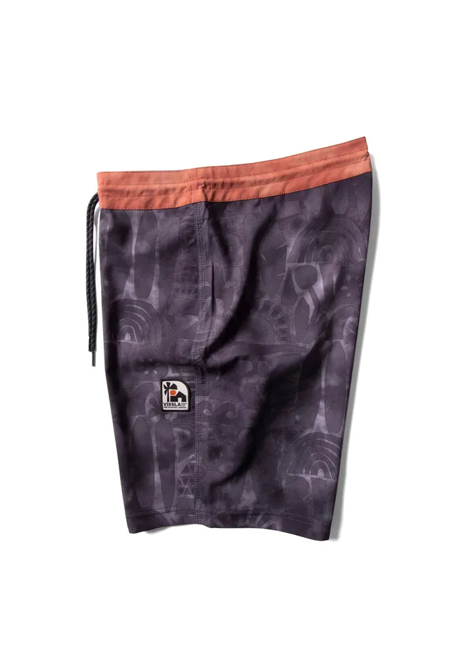 Men The Ecology Center Glyphs 1858243 Boardshort Phantom Boardshorts Vissla