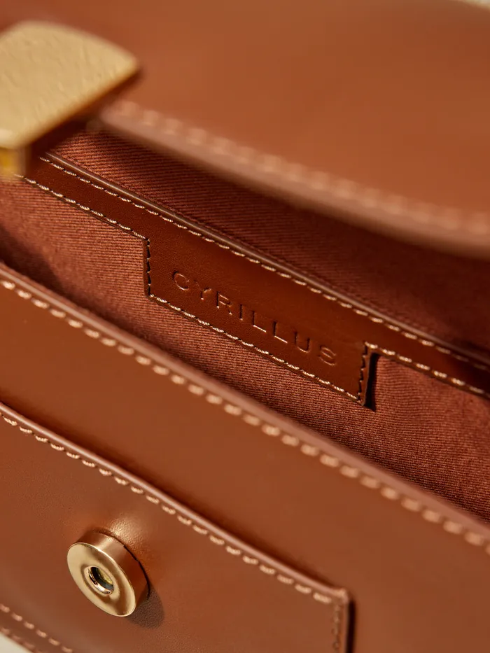 Women Cyrillus Accessories Messenger Bag 8211 Small Leather Goods Collection Tan