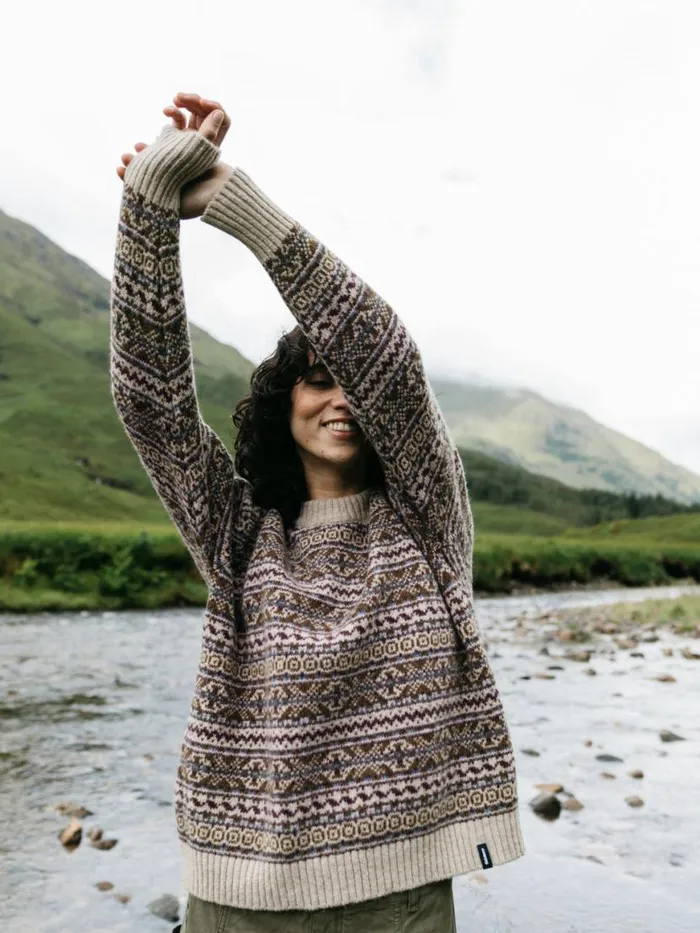 Women Shetland Fair Isle Jumper Black Cherryecruheather Mist Multi Finisterre Knitwear Women Shetland Fair Isle Jumper Black Cherryecruheather Mist Multi Finisterre Knitwear